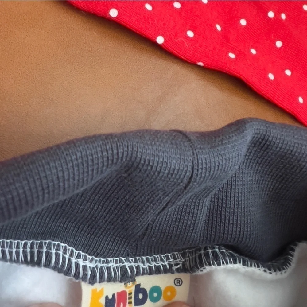 Kuniboo Carter’s Baby Infant Sz 6m 2 piece set Bodysuit and Pants Polka Dot NWOT